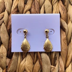 Golden vintage shells